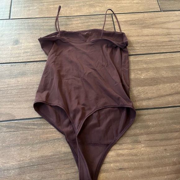 Abercrombie & fitch soft af thong bodysuit chocolate brown medium - Picture 4 of 4